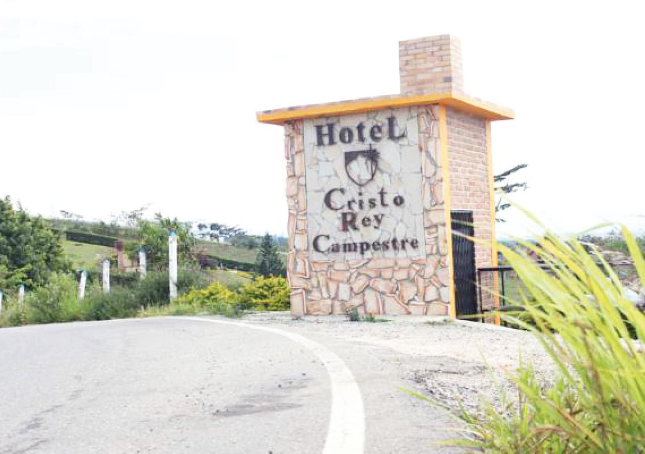 Hotel Cristo Rey Campestre Los Santos  Esterno foto
